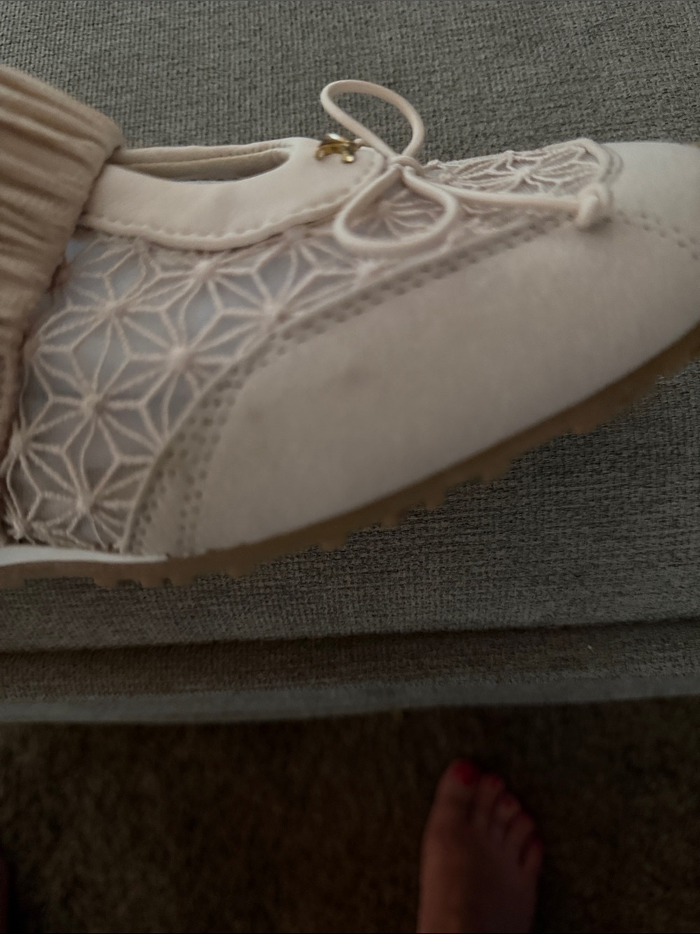 Circus by Sam Edelman Quilted Cream Slip-On Loafers with Bow like new. - Picture 8 of 8